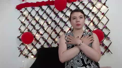 Natalia Walker online show from March 2026 06:03:01 PM