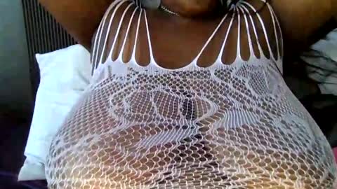 Snapshot of nataliacakes1 chatting on May 2026 06:14:01 PM NataliaCakes1 online show from May 2026 06:14:01 PM