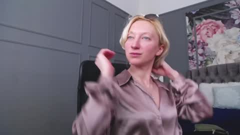 Natalie online show from January 2025 10:02:01 AM