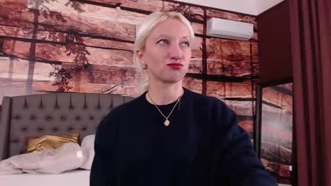 Natalie online show from October 2025 11:18:01 AM