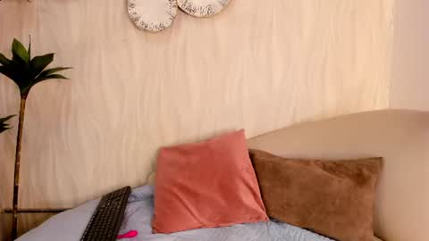 Naty  online show from July 2026 11:29:02 AM