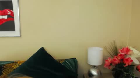 Snapshot of natalie_live chatting on February 2025 07:15:01 AM NatalieSexy online show from February 2025 07:15:01 AM