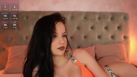 Snapshot of natalieshaw chatting on September 2025 03:00:02 AM Natalie online show from September 2025 03:00:02 AM