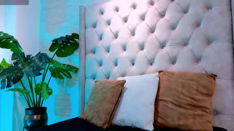 nataly_lblanck online show from October 2025 11:42:01 AM