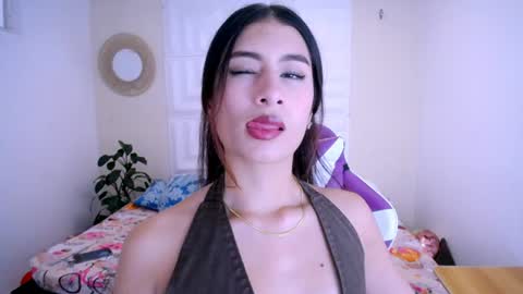Snapshot of nataly_mcry chatting on July 2026 05:43:02 PM NATALY online show from July 2026 05:43:02 PM