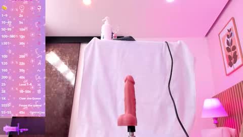 Nataly online show from November 2025 11:32:01 AM