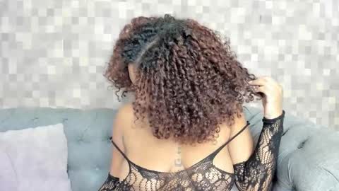 Naty online show from October 2025 08:16:02 PM