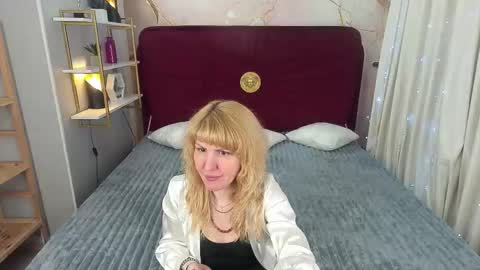 Snapshot of natalychanell chatting on September 2025 06:08:02 PM natalychanell online show from September 2025 06:08:02 PM