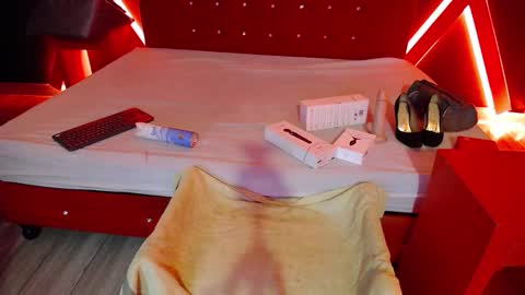 Natasha online show from September 2025 10:13:01 PM