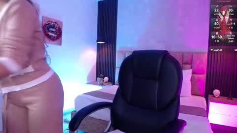 natasha online show from October 2025 12:57:02 PM