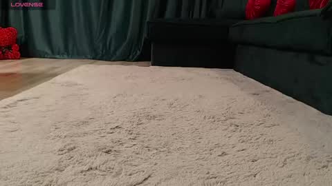 Naty  online show from April 2026 08:45:02 PM