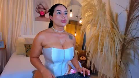 Snapshot of natasha_hartaman chatting on August 2026 10:08:02 PM online show from August 2026 10:08:02 PM