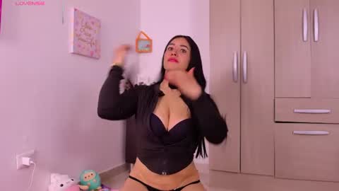 Snapshot of natasha_klump chatting on July 2026 12:19:02 AM natasha_klump online show from July 2026 12:19:02 AM
