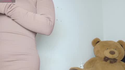 Natasha online show from November 2025 09:26:02 PM