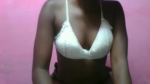 nathalia069 online show from February 2026 04:22:01 AM