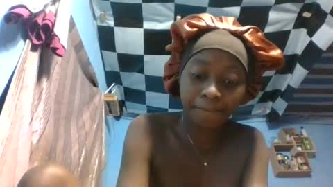 nathalia069 online show from June 2026 08:29:02 PM
