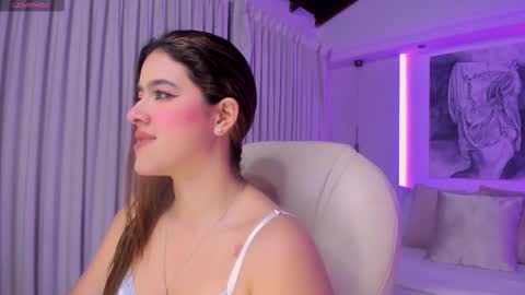 NATHALIE online show from December 2025 11:06:01 AM