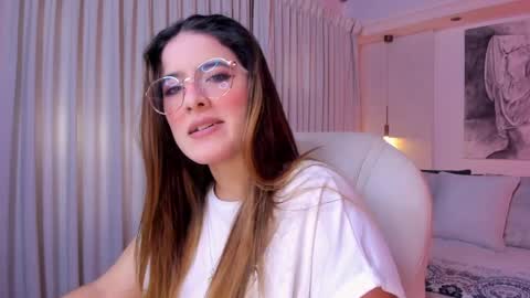 NATHALIE online show from April 2026 11:15:02 AM