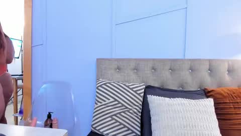 nathalie rossel online show from October 2025 07:43:01 PM