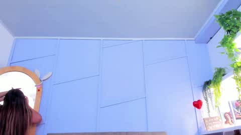 nathalie rossel online show from November 2025 07:52:02 PM