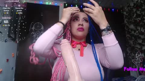 Nathalie online show from January 2025 07:59:02 PM