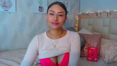 Nathalie Rose online show from May 2026 09:28:02 AM