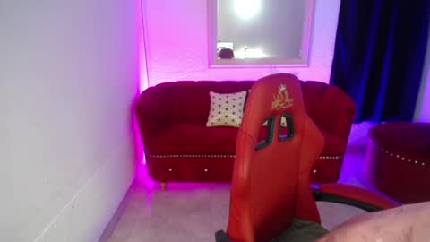 Snapshot of nathaly_low chatting on June 2026 12:13:02 PM nathaly low online show from June 2026 12:13:02 PM