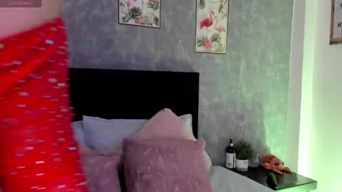 Snapshot of nathalylopez chatting on February 2025 01:51:01 PM Nathaly lopez online show from February 2025 01:51:01 PM