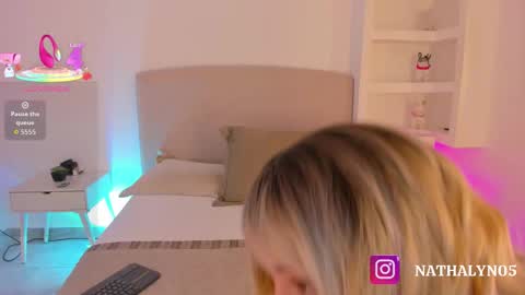 NATHALY  online show from September 2025 10:48:01 AM