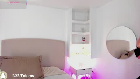 NATHALY  online show from November 2025 10:36:01 AM