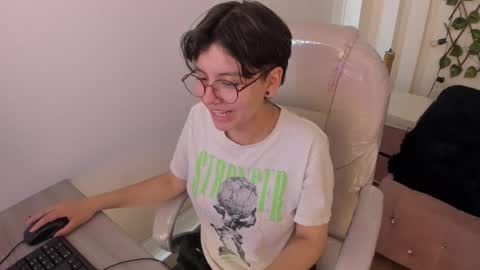 Snapshot of nathalyy_ds chatting on October 2025 08:31:01 PM nathalyy_ds online show from October 2025 08:31:01 PM