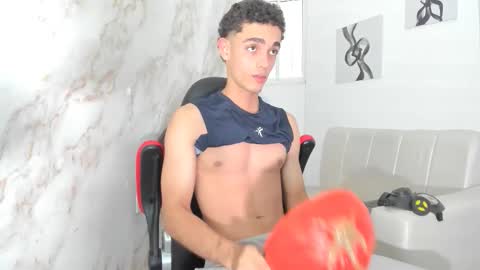 Snapshot of nathan_shimmer chatting on October 2025 08:29:01 PM nathan_shimmer online show from October 2025 08:29:01 PM