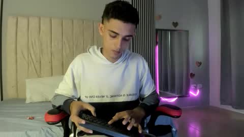 nathan_shimmer online show from February 2026 09:01:01 PM