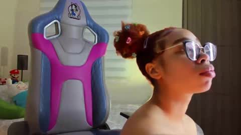Snapshot of nathasha_gomez_ chatting on December 2024 06:53:02 PM Nathasha online show from December 2024 06:53:02 PM