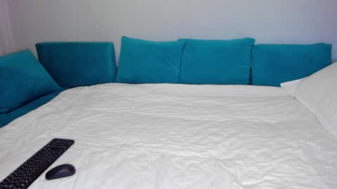 Tisha online show from December 2024 11:00:01 AM