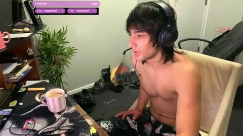 native_boy2 online show from September 2025 05:45:02 AM