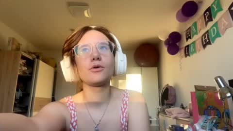 Natasha online show from October 2025 03:24:01 PM