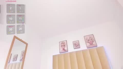 Snapshot of natti_london chatting on September 2025 05:24:01 PM natti_london online show from September 2025 05:24:01 PM