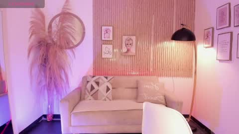 natti_london online show from March 2026 07:03:02 AM