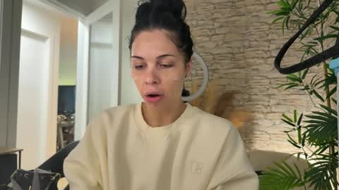 Snapshot of nattywithoutdaddy chatting on December 2025 07:23:02 PM NATTY FIERROS online show from December 2025 07:23:02 PM