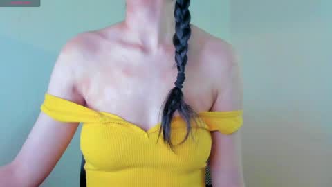 Snapshot of natural_form chatting on June 2026 08:37:02 AM peach online show from June 2026 08:37:02 AM