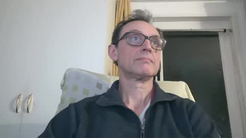 Snapshot of naturista25 chatting on December 2025 09:32:02 PM naturista25 online show from December 2025 09:32:02 PM