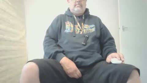 naturistmale45 online show from September 2025 10:48:01 AM