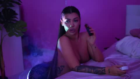 Naty online show from March 2025 11:27:01 AM