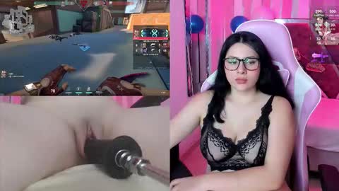 Naty online show from September 2025 09:09:02 PM