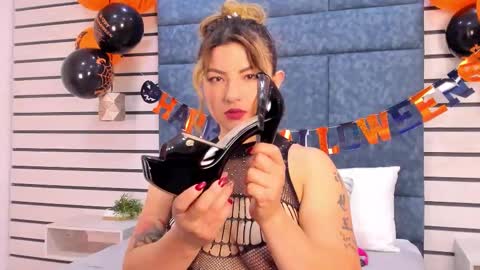 Snapshot of natyleone chatting on October 2025 09:57:01 PM Naty online show from October 2025 09:57:01 PM