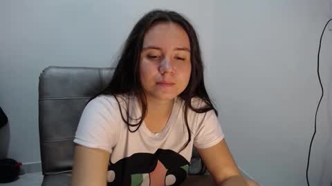      online show from October 2025 03:31:02 AM