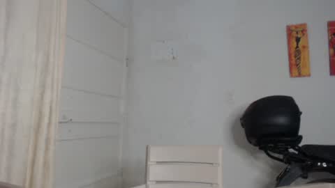 Snapshot of natzumi_mcqueen chatting on January 2025 11:04:02 AM Stella Mcqueen online show from January 2025 11:04:02 AM