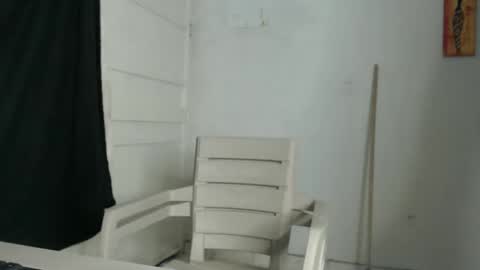 Snapshot of natzumi_mcqueen chatting on January 2025 12:29:02 PM Stella Mcqueen online show from January 2025 12:29:02 PM