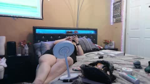 Snapshot of naughty801nautica chatting on April 2026 12:32:01 PM NaughtyNautica online show from April 2026 12:32:01 PM